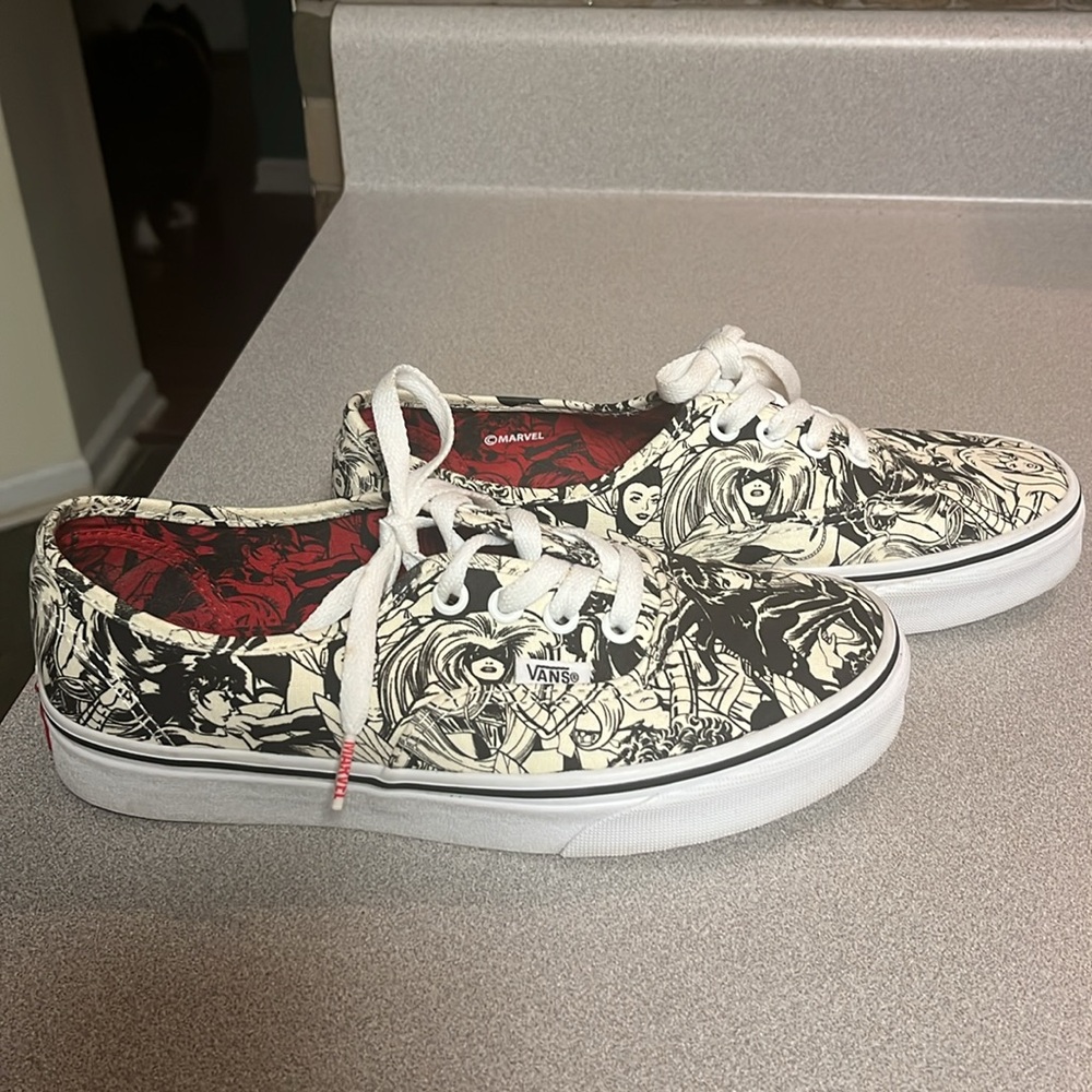 Unisex Marvel Vans Authentic , M 5.5, W 7 - Picture 3 of 6